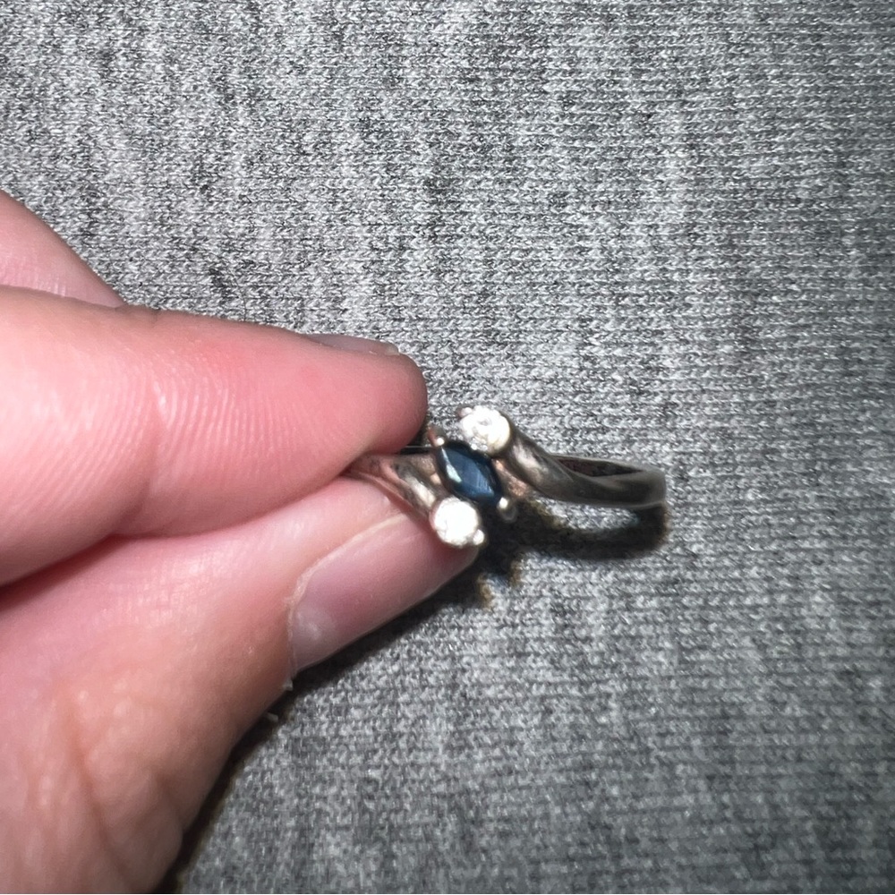 Sterling silver gemstone ring size 8